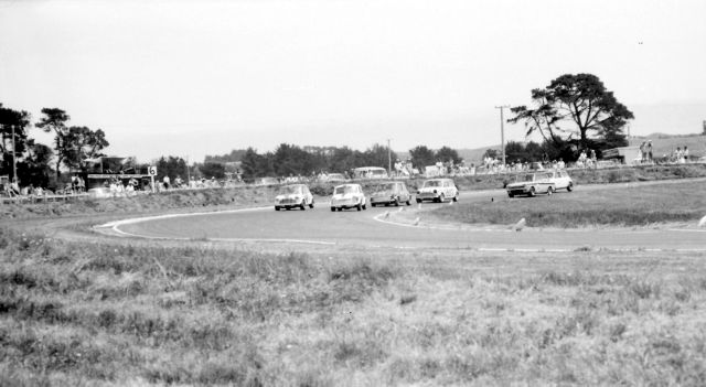 Name:  An Imp in a Gaggle of Minis.jpg
Views: 5756
Size:  37.8 KB