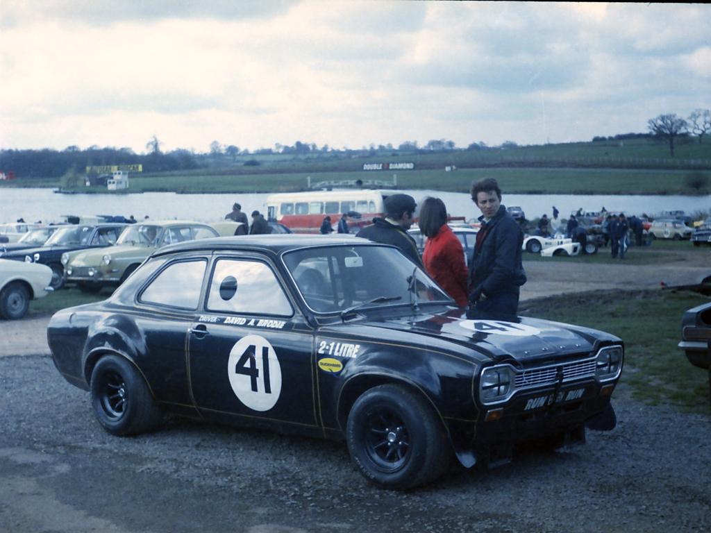 Name:  170_0419_041 Ford Escort.jpg
Views: 3311
Size:  99.4 KB