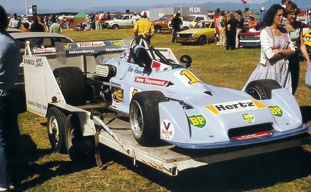Name:  Chevron - K Rosberg spare car - slide.jpg
Views: 2079
Size:  146.9 KB