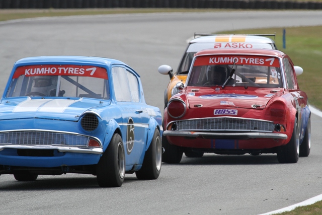 Name:  523 R4 Ford Anglia (King & Parker).JPG
Views: 1316
Size:  154.4 KB