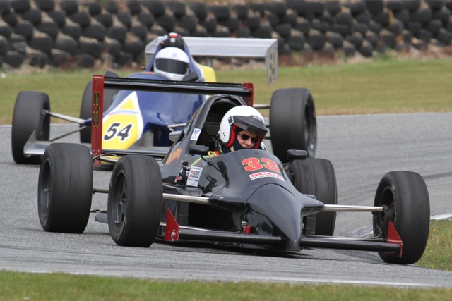 Name:  265 Q9 Swift F2000 (White).JPG
Views: 1181
Size:  151.8 KB