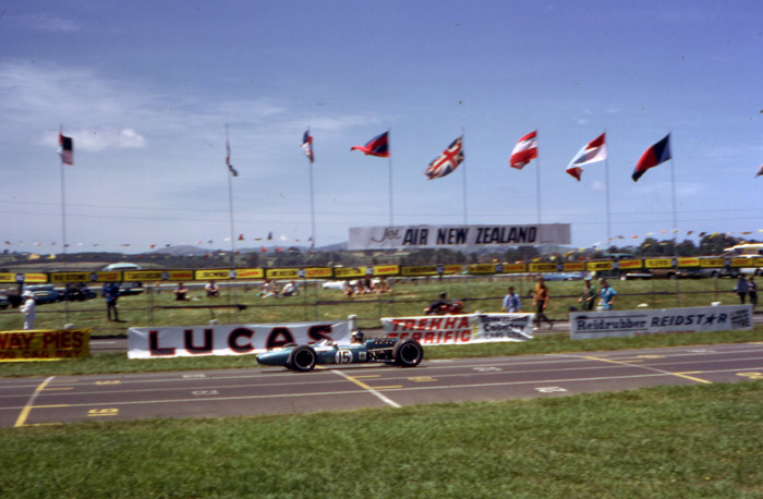Name:  Dennis Marwood Brabham Climax  Puke Jan 68.jpg
Views: 2686
Size:  86.4 KB