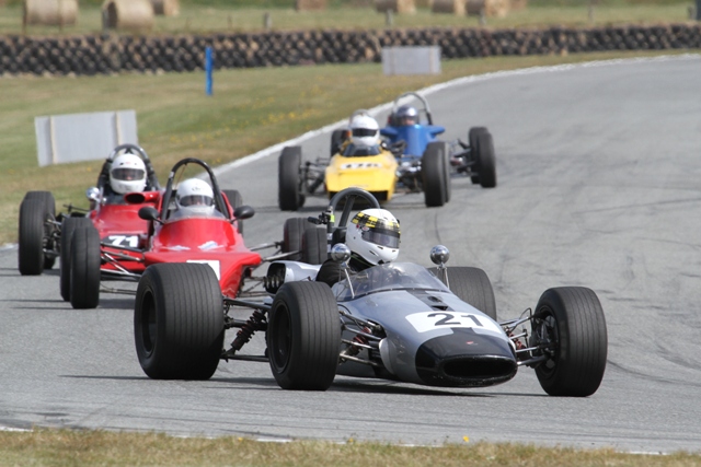 Name:  333 R1 Repco Brabham BT21A (Barclay).JPG
Views: 1137
Size:  151.9 KB