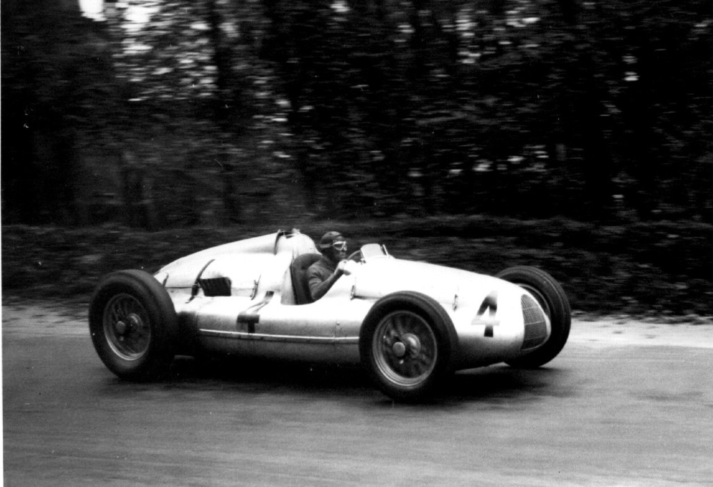 Name:  NUVOLARI.JPG
Views: 402
Size:  141.7 KB