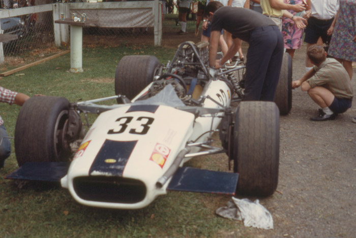 Name:  Derrick Williams Lola T142 Chev Puke Jan 71.jpg
Views: 2616
Size:  91.0 KB