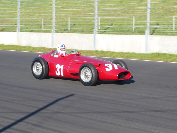 Name:  Chris Amon 1953 Maserati 250F Chassis # 2501-2523 - NZFMR Chris Amon Festival _ Jan 2011 - Jim B.jpg
Views: 5778
Size:  98.1 KB