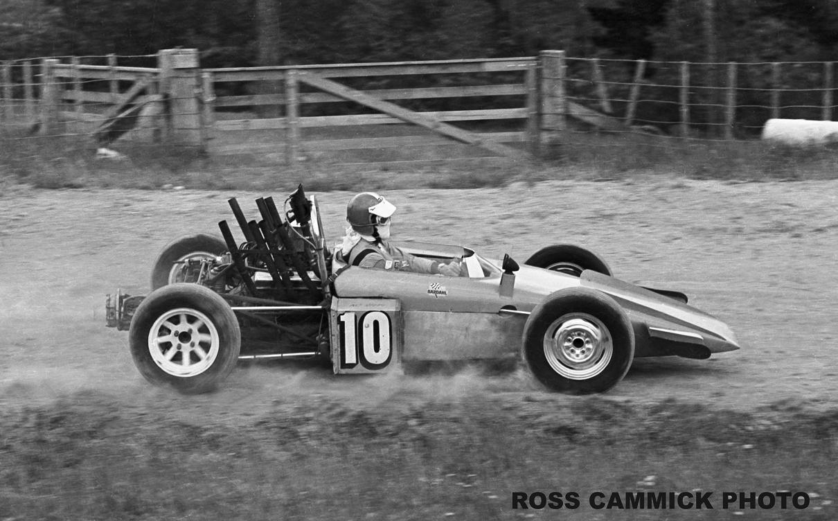 Name:  Dennis Phillips Katipo Sprint 1977.JPG
Views: 1649
Size:  144.7 KB