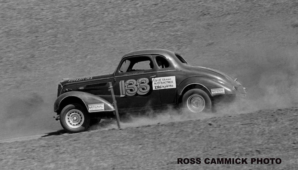 Name:  Straights  Sex Coupe  Puke Grasstrack 1974.JPG
Views: 1807
Size:  121.8 KB