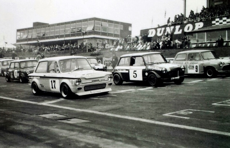 Name:  Homewood on pole at Brands 1972.jpg
Views: 2284
Size:  123.0 KB