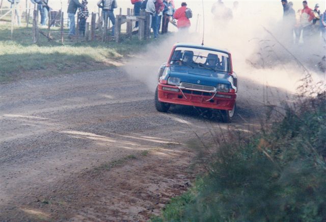 Name:  Chris Barnes R.5 Turbo on Pukekohe Rally.jpg
Views: 1767
Size:  59.8 KB