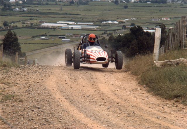 Name:  Ross McCorkindale at Cossey's Farm 1985.jpg
Views: 2615
Size:  70.2 KB