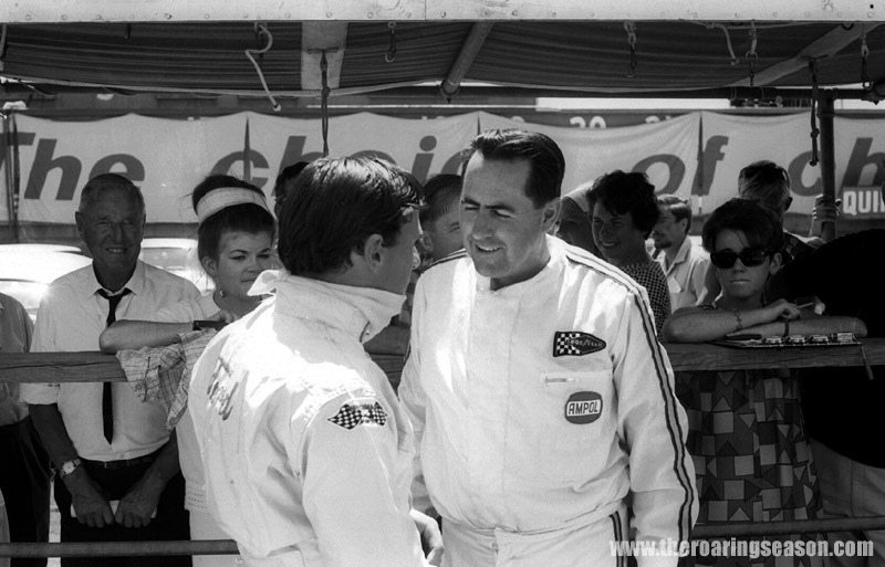 Name:  1968 TASMAN  WARWICK FARM  CLARK AND BRABHAM TALK.jpg
Views: 3684
Size:  98.1 KB