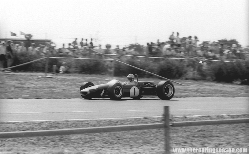 Name:  1968 SANDOWN TASMAN DENNY HULME.jpg
Views: 2181
Size:  113.4 KB