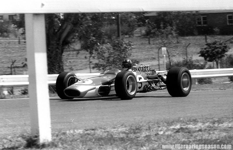 Name:  1968 TASMAN SANDOWN G HILL PETERS CORNER.jpg
Views: 2474
Size:  131.8 KB