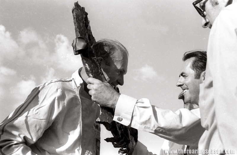 Name:  1971 WARWICK FARM TASMAN 1Scan-121110-0030 FRANK GARDNER JACK BRABHAM.jpg
Views: 1983
Size:  90.3 KB