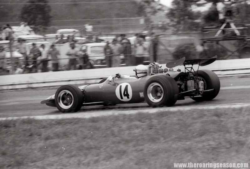 Name:  1971 SANDOWN TASMAN Scan-121118-0007 GRAEME LAWRENCE FERRARI 246T.jpg
Views: 2214
Size:  101.7 KB