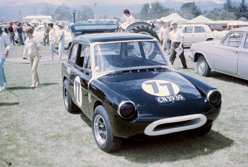 Name:  04 Early Levin 1960s h026.jpg
Views: 1430
Size:  154.2 KB