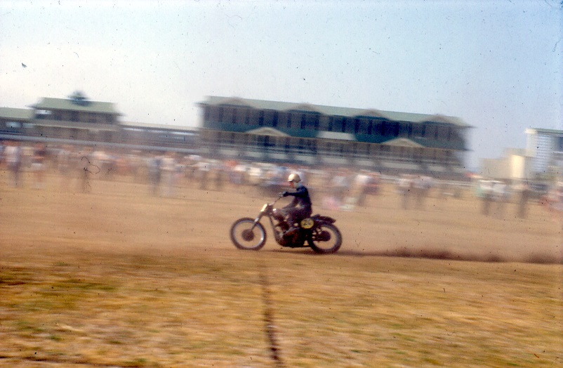 Name:  5 Grass Track Racing at Wanganui.jpg
Views: 2350
Size:  138.2 KB