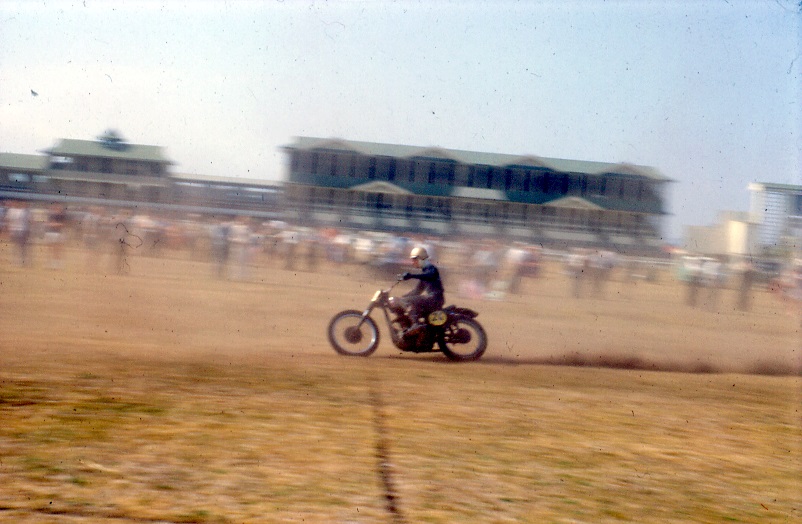 Name:  5 Grass Track Racing at Wanganui.jpg
Views: 1823
Size:  138.2 KB