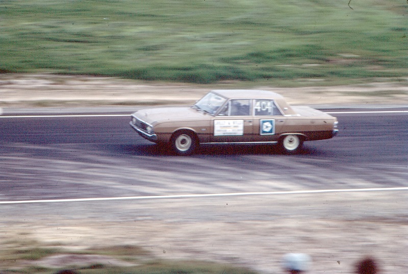 Name:  15 Chrysler Valiant - Manfeild Opening Meeting.jpg
Views: 1771
Size:  150.9 KB