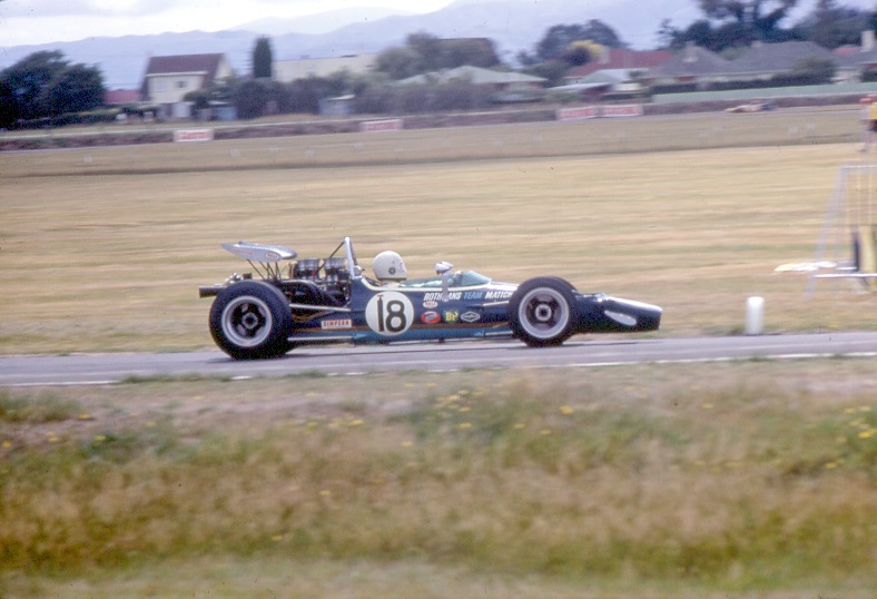 Name:  24 Frank Matich (McLaren M10) at Levin.jpg
Views: 3096
Size:  122.3 KB