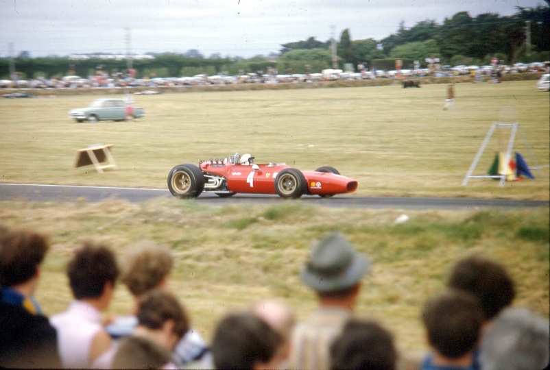 Name:  25 Chris Amon (Ferrari) at Levin.jpg
Views: 2451
Size:  129.0 KB