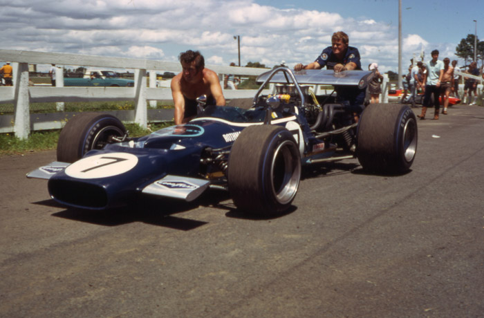 Name:  Frank Matich McLaren M10A Pukekohe Jan 70.jpg
Views: 3369
Size:  90.4 KB