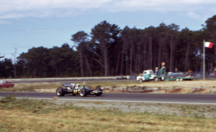 Name:  Graeme McRae McLaren M10A Bay Park Jan 70.jpg
Views: 3225
Size:  68.9 KB