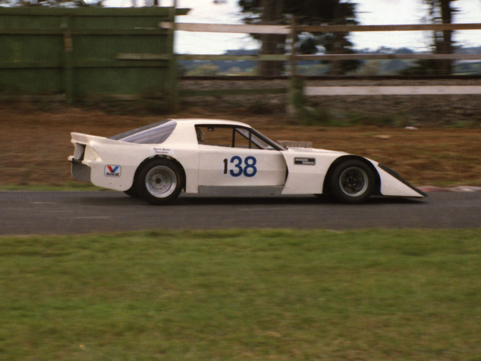 Name:  184_0505_04 Corvette.jpg
Views: 1860
Size:  105.7 KB