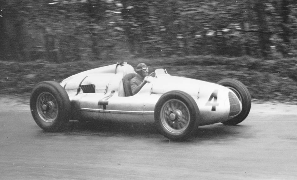 Name:  138_1002_04b Auto Union Nuvolari.jpg
Views: 1601
Size:  89.7 KB