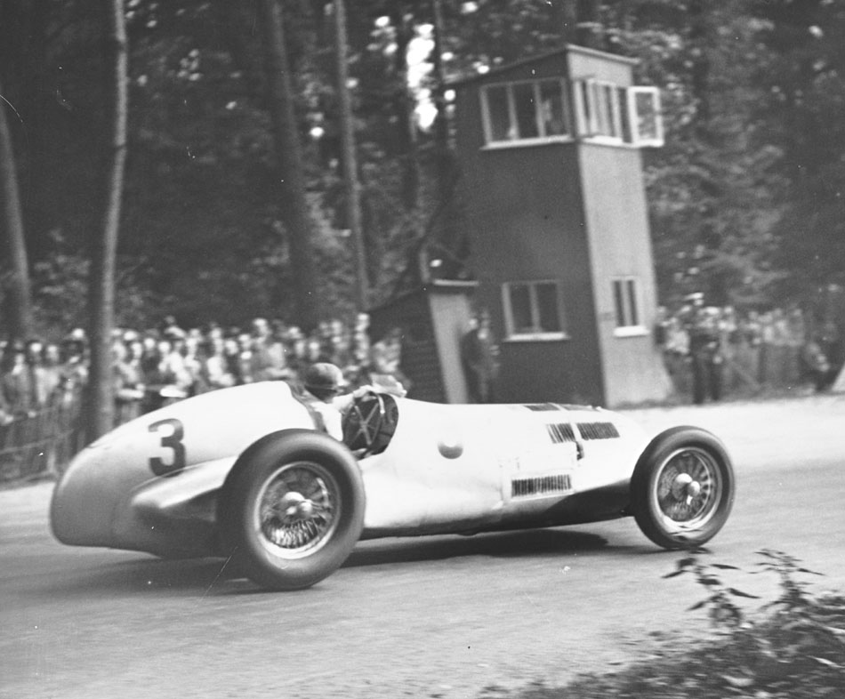 Name:  137_1002_03b Mercedes von Brauchitsch.jpg
Views: 1810
Size:  117.6 KB