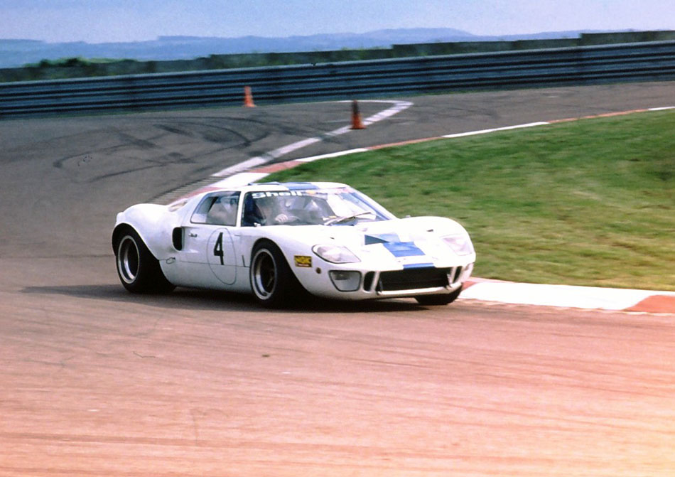 Name:  179_0415_04 GT40.jpg
Views: 1777
Size:  125.9 KB