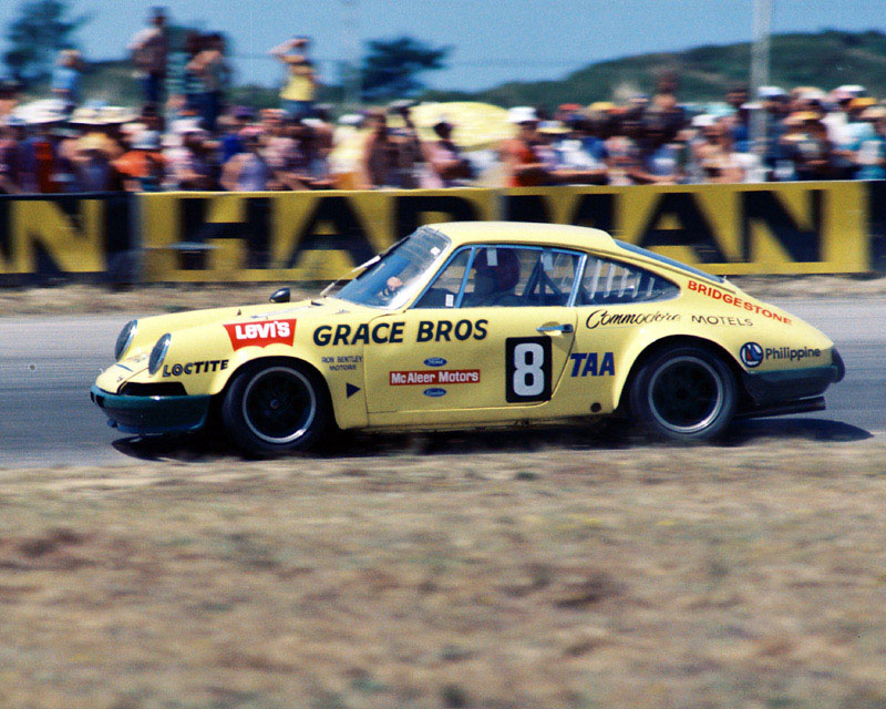 Name:  1974 Bay Park 29 Dec 74 - Porsche - Graham Rendell photo.jpg
Views: 1418
Size:  173.7 KB