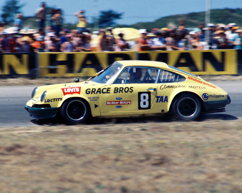 Name:  1974 Bay Park 29 Dec 74 - Porsche - Graham Rendell photo.jpg
Views: 1675
Size:  173.7 KB