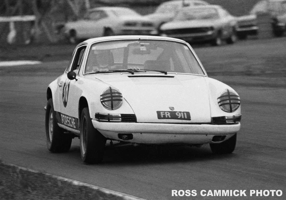 Name:  TonyWarren-Porsche-GT100-19.jpg
Views: 1020
Size:  138.3 KB