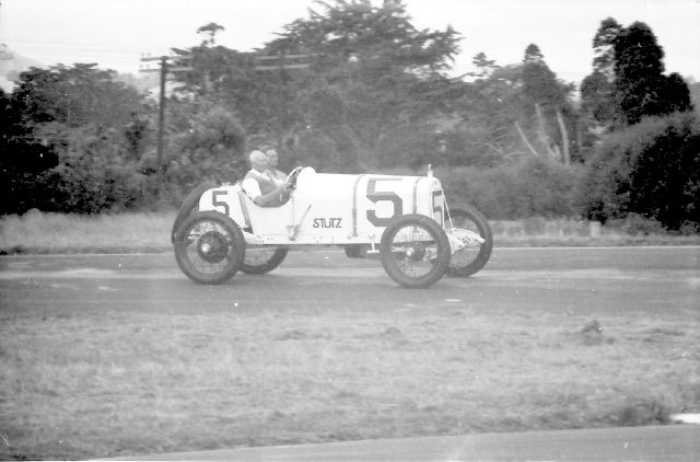 Name:  Stutz - Sir Len Soiuthward.jpg
Views: 3907
Size:  41.5 KB