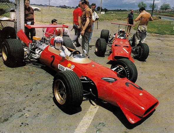 Name:  1969 NZGP_Derek Bell_Chris Amon.jpg
Views: 764
Size:  170.1 KB