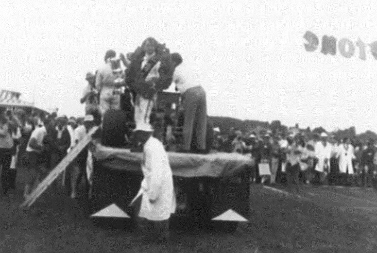 Name:  Chris Amon. Winner. 1969 NZGP.jpg
Views: 981
Size:  110.4 KB