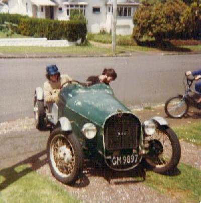 Name:  BSA Special - Lyle Chambers -owner driving - 11-05-2014 05;25;06PM (2).jpg
Views: 1017
Size:  77.2 KB