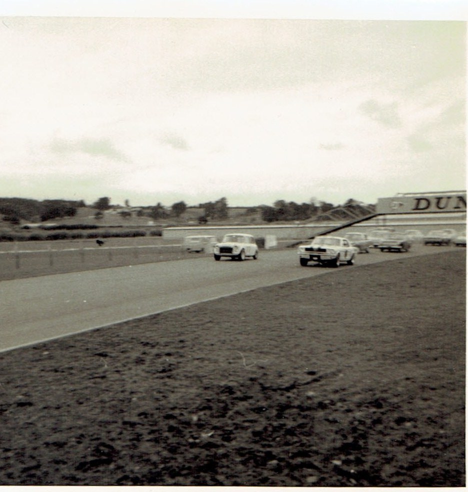 Name:  Pukekohe Club Circuit meeting 67-68 Min vs Mustang #2, CCI30082015 (2).jpg
Views: 1274
Size:  174.8 KB