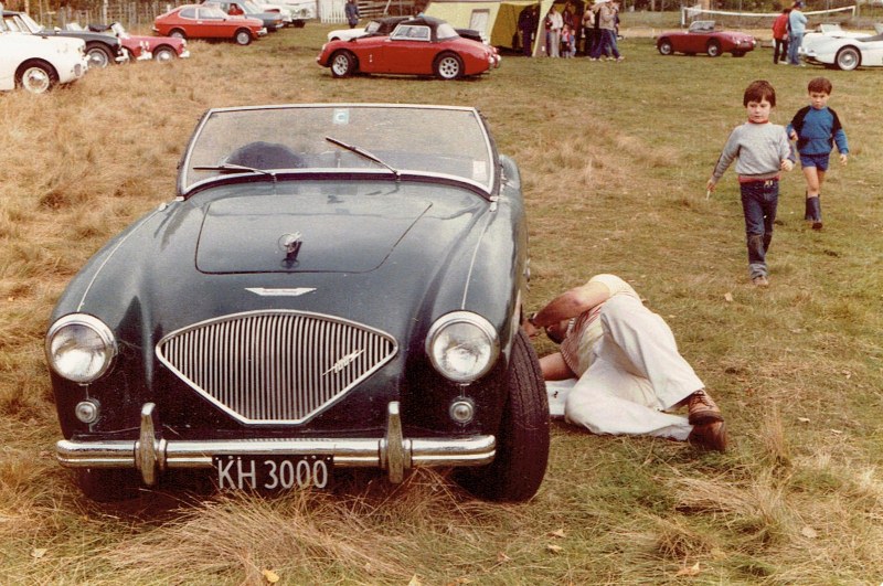 Name:  Healey - Frank Karl 100, with his BJ8 plates 1984. #3.CCI06092015 (3) (800x531).jpg
Views: 773
Size:  176.7 KB