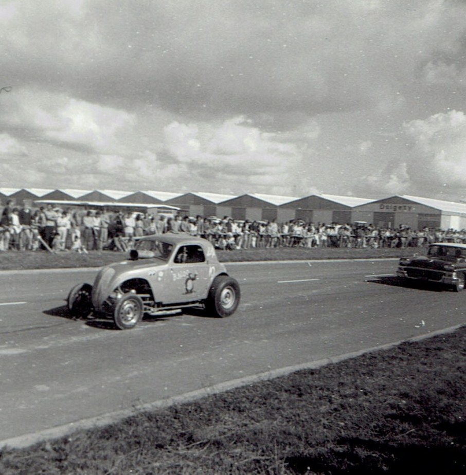 Name:  Drag Races Wiri April '71 Zhivago and Baloo #3,  CCI06092015_0001 (3).jpg
Views: 1416
Size:  179.8 KB