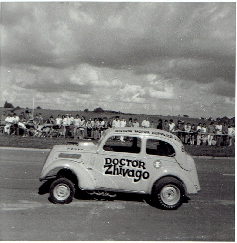 Name:  Drag Races Wiri April '71 Zhivago and Baloo #2,  CCI06092015_0001 (2) (780x800).jpg
Views: 1477
Size:  160.1 KB