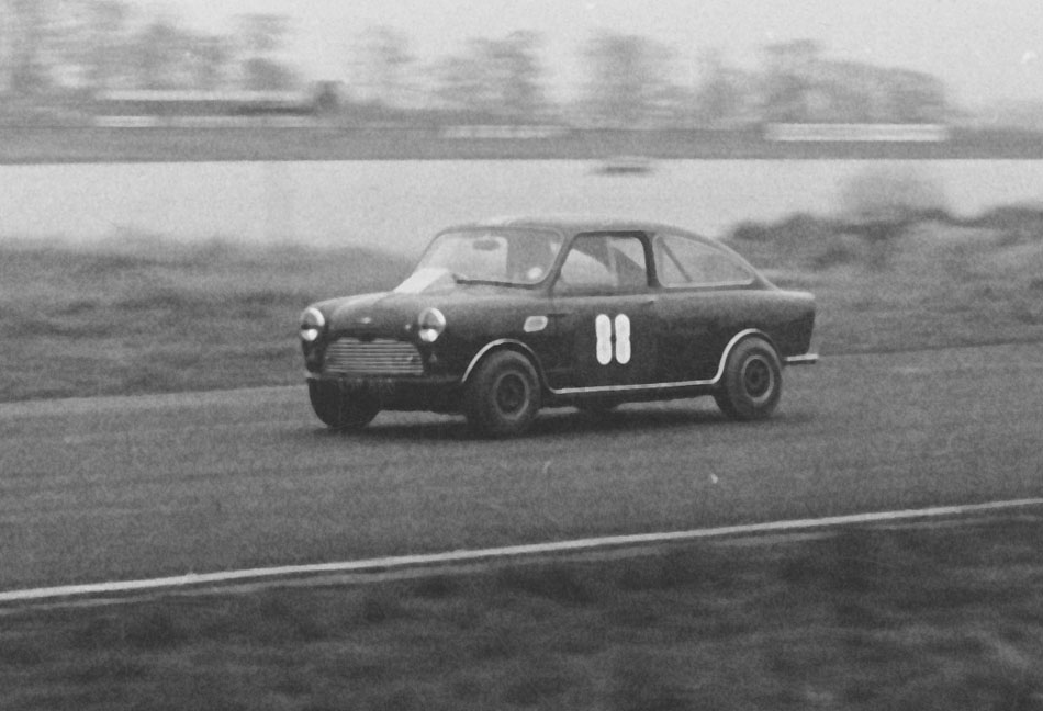 Name:  167_000 Broadspeed.jpg
Views: 1235
Size:  96.3 KB