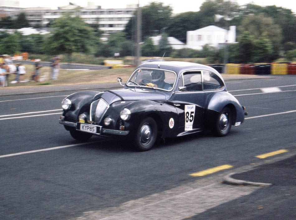 Name:  194_0219_85 Healey.jpg
Views: 2348
Size:  119.8 KB