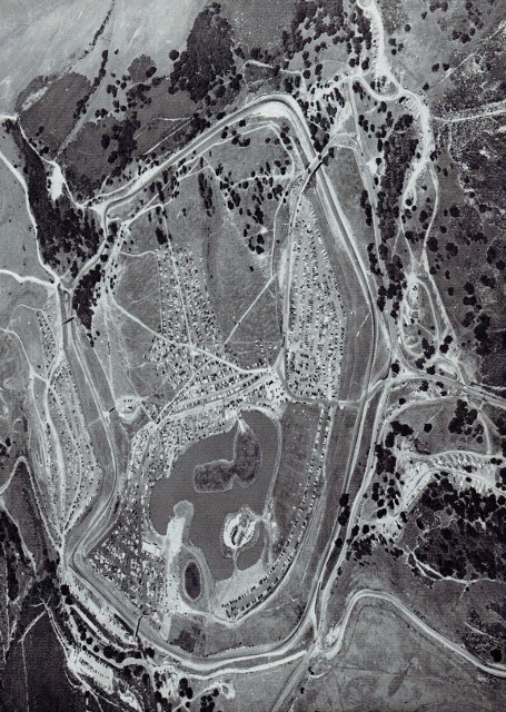 Name:  Monterey Historics 1982 aerial photo CCI10092015 (455x640).jpg
Views: 1202
Size:  162.7 KB