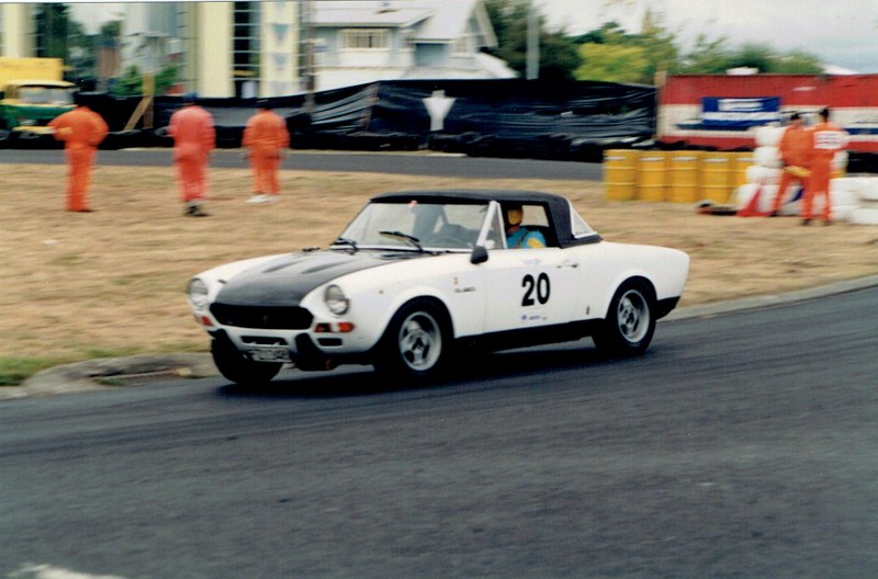 Name:  Telecom Classic 1994 Fiat Spyder #2, FCCI12092015 (2) (800x528).jpg
Views: 1908
Size:  116.8 KB
