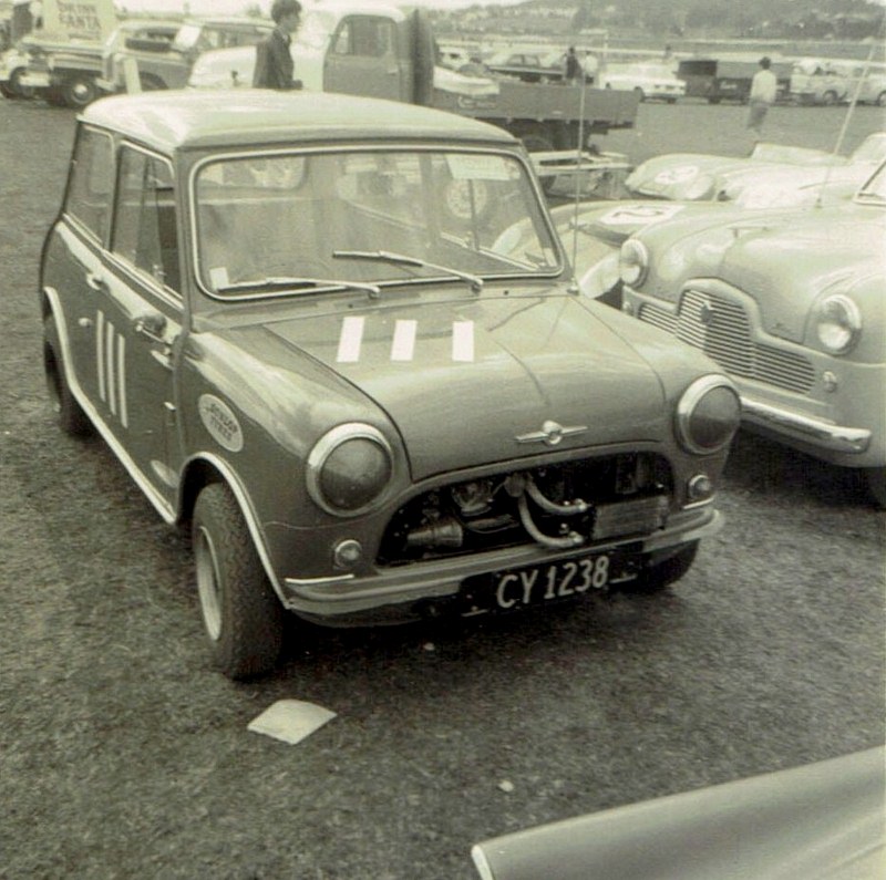 Name:  Pukekohe April 1966 #5, Morris Cooper CCI12102015_0002 (800x795).jpg
Views: 5843
Size:  165.9 KB