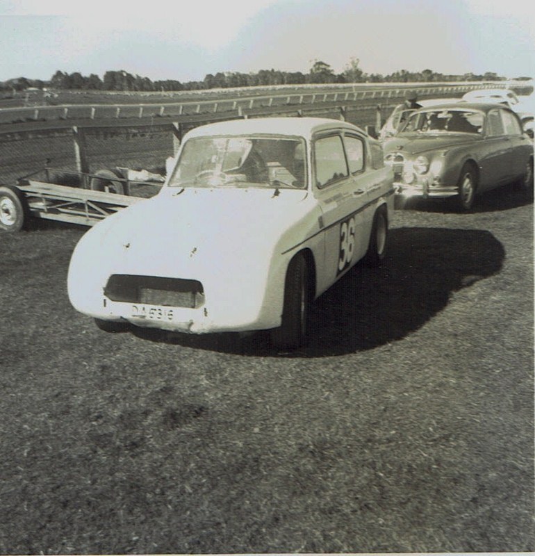 Name:  Pukekohe May 1966 #20 Lotus Anglia - same car v2, CCI13102015_0003 (2) (770x800).jpg
Views: 5050
Size:  159.5 KB