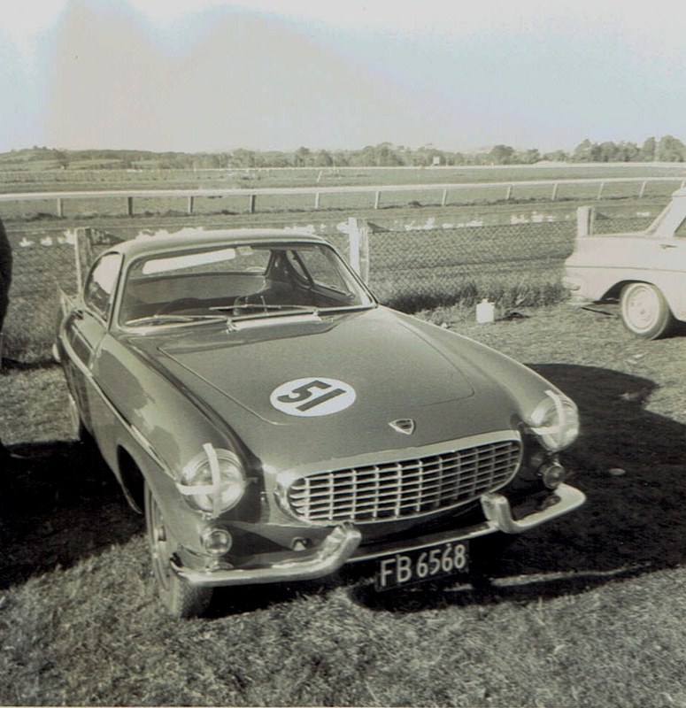Name:  Pukekohe May 1966 #23 Volvo P1800 Jim Boyd v2, CCI14102015 (2) (775x800).jpg
Views: 5050
Size:  164.0 KB